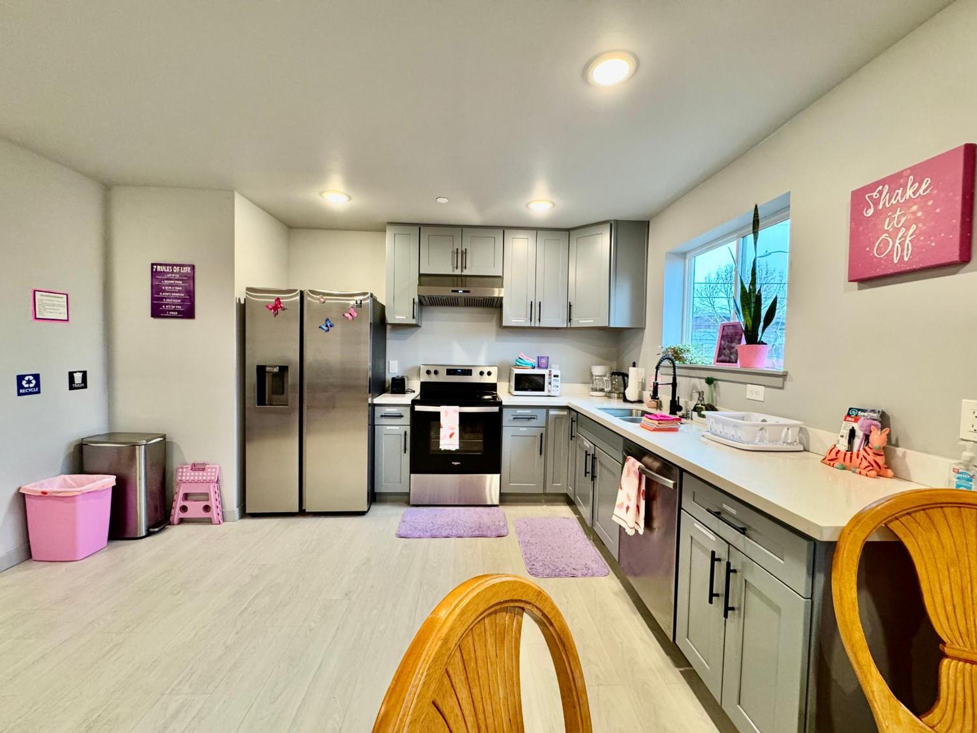 1 Bd Apt With 2 Extra Sofa Beds 13 Mins To Seatac Airport Сиэтл Экстерьер фото